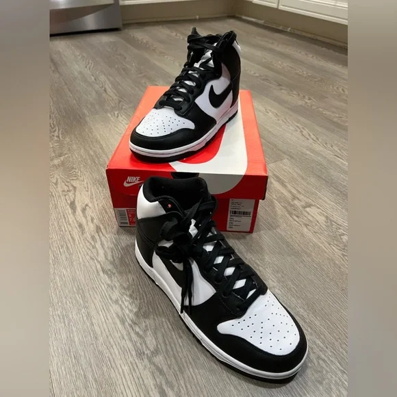 Shoes | Nike Dunk High Black White Panda Size 9 Dd186913  display picture 3